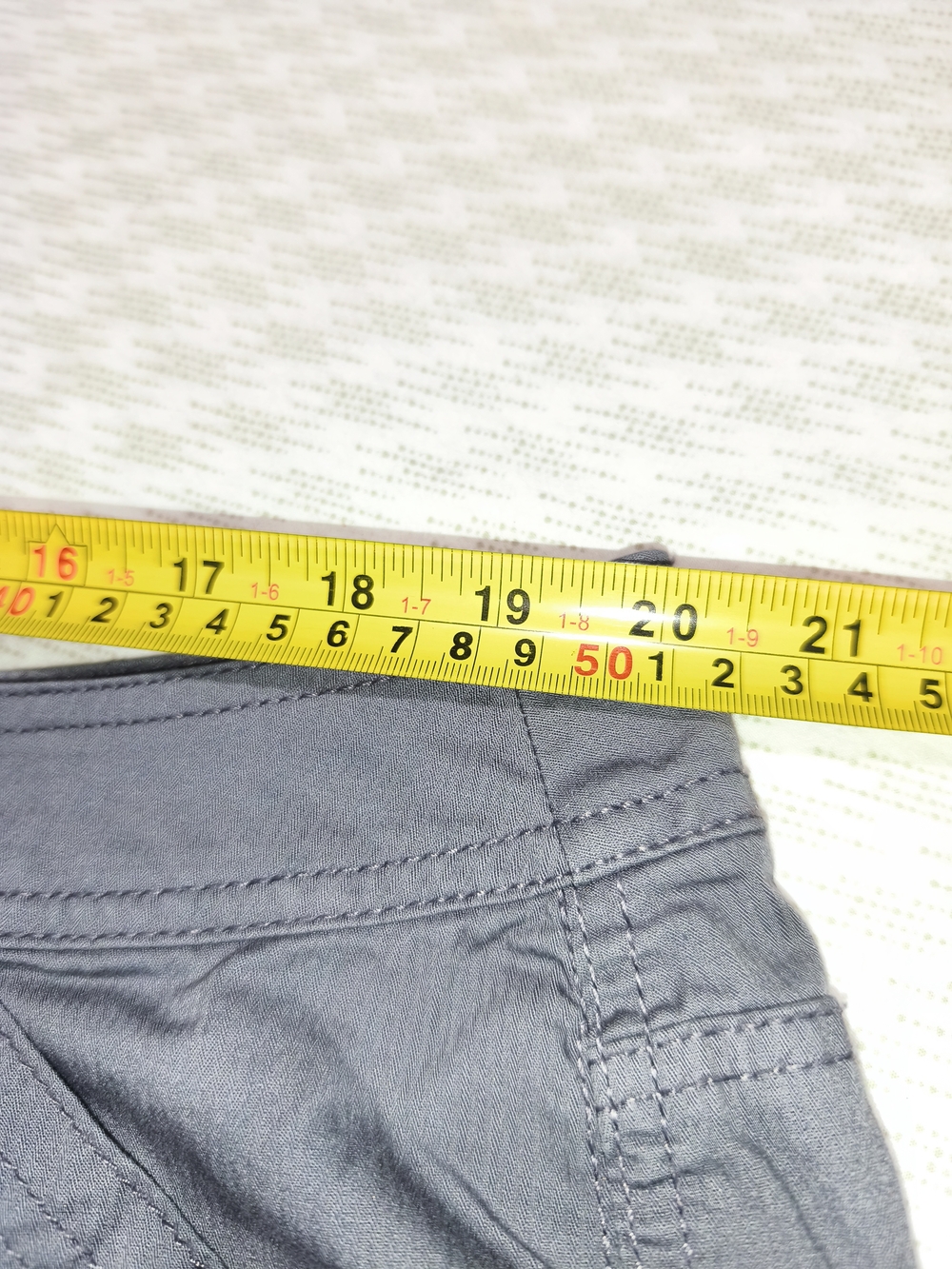 St. John's Bay Gray Wide-Leg Cargo Pants  E1(21) - Picture 6 of 9